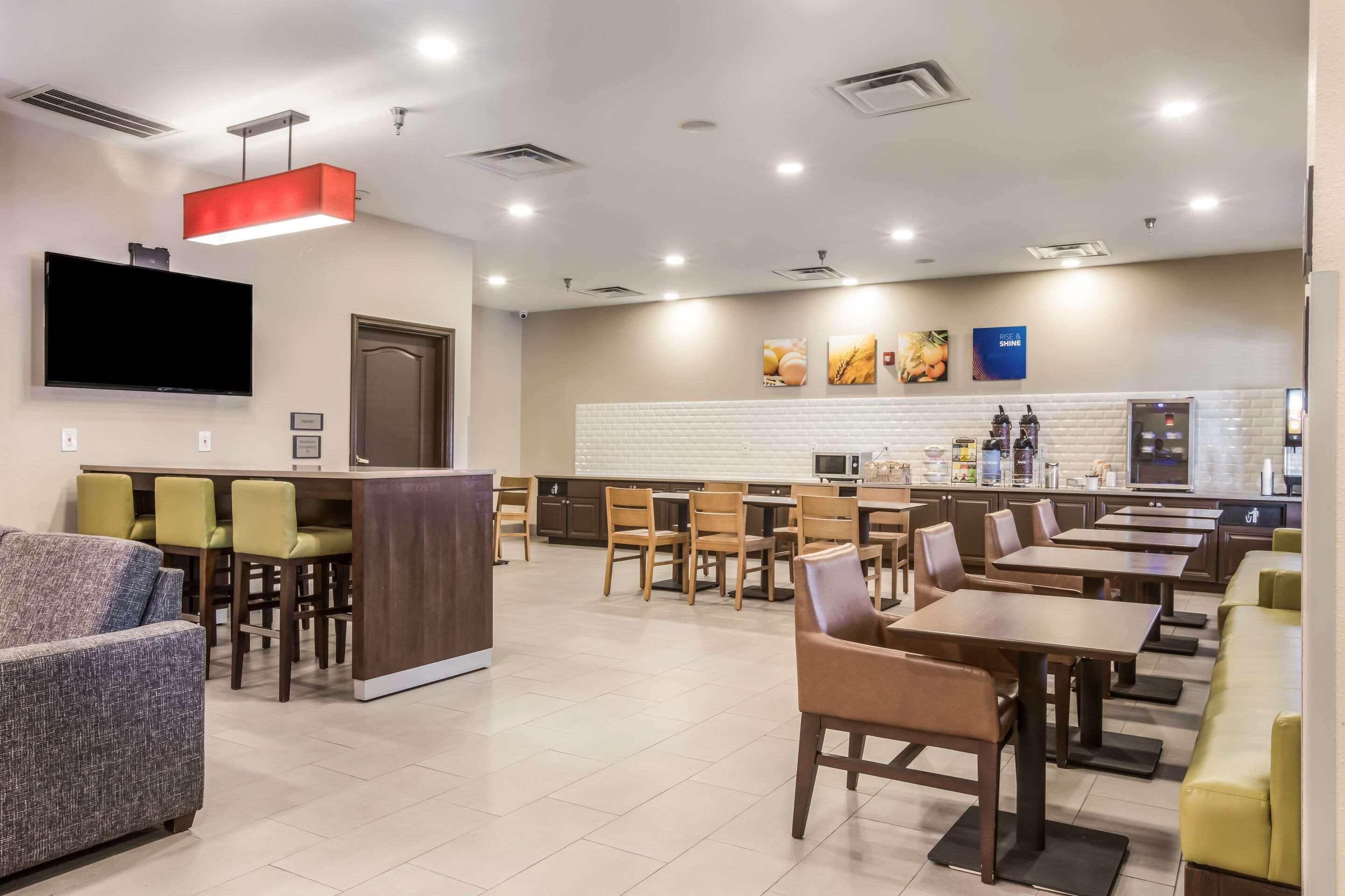 Comfort Inn & Suites Fairburn - Atlanta Southwest Exterior photo